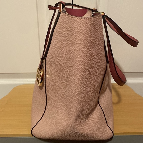 🩷Michael Kors🩷Colorblock💕Pale Pink w/ Dark Mauve💕Large Tote/Like New - Picture 8 of 15